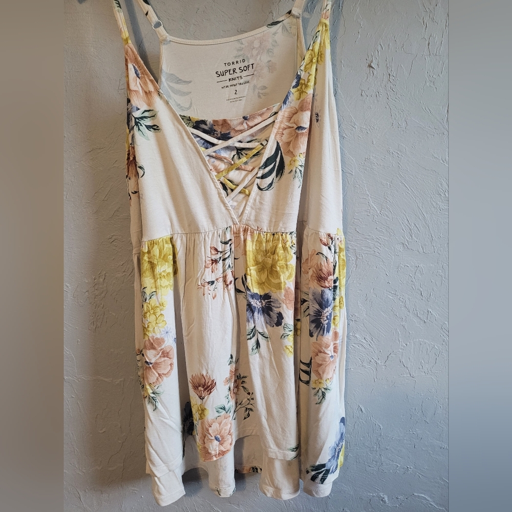 Floral Women's Top - Cream